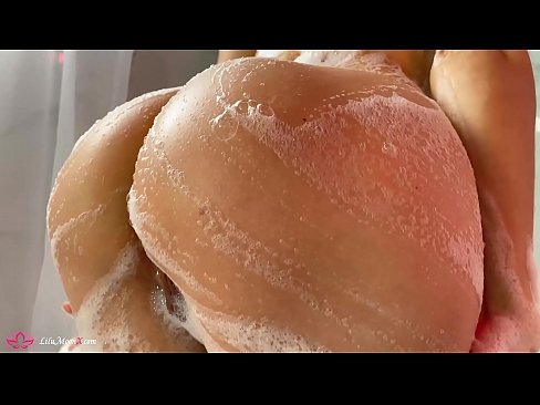 ❤️ Brunetta masturba la figa con il vibratore fino ad un intenso orgasmo sotto la doccia ❌ Video di sessoal it.pornburst.ru ❌️❤
