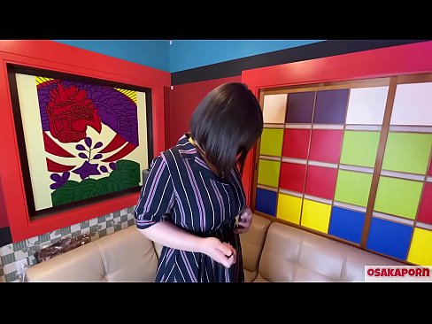 ❤️ Puttana giapponese con grandi tette si masturba con sex toys e ha un orgasmo. Parla in un'intervista della sua esperienza di scopata. Tette enormi e figa pelosa che geme forte. Osakaporn ❌ Video di sessoal it.pornburst.ru ❌️❤