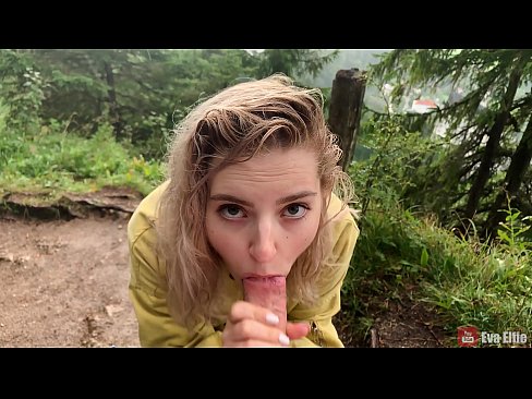 ❤️ Ragazza ingoia lo sperma dopo un pompino in pubblico - Eva Elfi ❌ Video di sessoal it.pornburst.ru ❌️❤